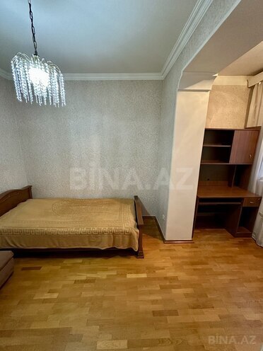 Satılır 3 otaqlı köhnə tikili 66 m², Əhmədli m., photo 18 from 32
