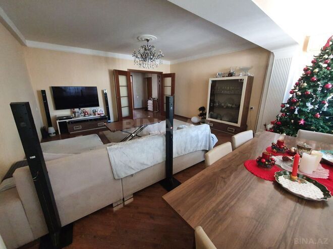 Satılır 3 otaqlı köhnə tikili 98 m², 28 May m., photo 1 from 14