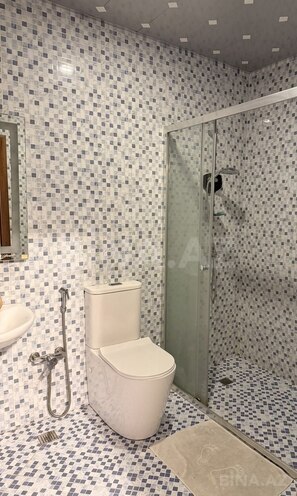 Сдаётся 2-комн. новостройка 60 м², Насиминский  р., photo 17 from 32