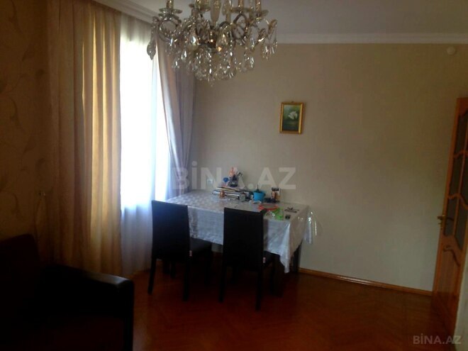 Satılır 2 otaqlı köhnə tikili 65 m², Xalqlar Dostluğu m., photo 9 from 11