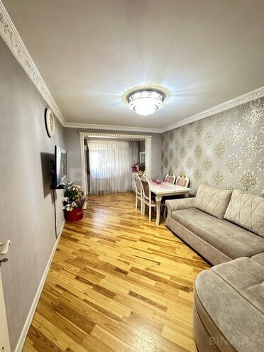 Продаётся 2-комн. вторичка 50 м², м. Нефтчиляр, photo 1 from 20
