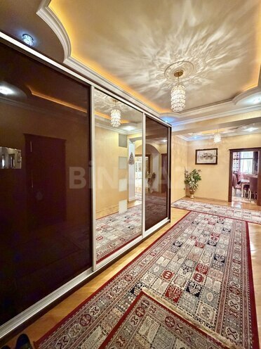 Продаётся 4-комн. новостройка 204 м², м. Элмляр Академиясы, photo 25 from 28