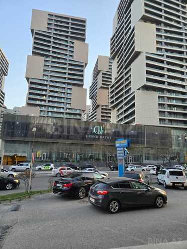 Сдаётся 3-комн. новостройка 97 м², м. 8 ноября, photo 1 from 10