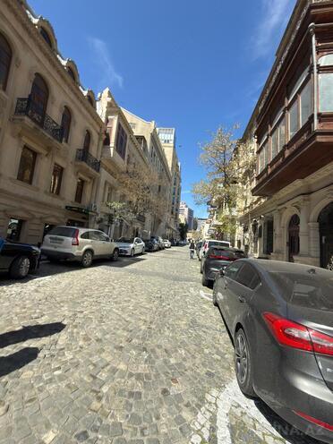 Продаётся 2-комн. вторичка 55 м², м. Сахил, photo 20 from 21