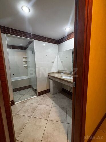 Сдаётся 3-комн. новостройка 128 м², Насиминский  р., photo 14 from 15