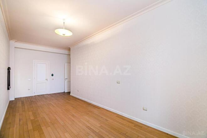 Продаётся 3-комн. новостройка 155 м², м. Низами, photo 17 from 27