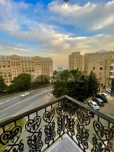 Сдаётся 2-комн. вторичка 65 м², м. Ичеришехер, photo 4 from 16