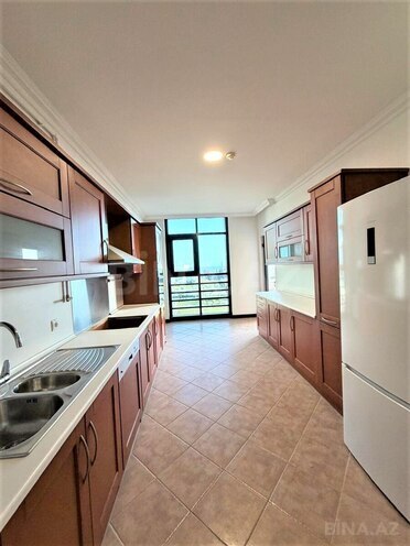 Продаётся 4-комн. новостройка 183 м², м. 28 мая, photo 14 from 24