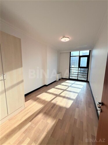Продаётся 4-комн. новостройка 183 м², м. 28 мая, photo 10 from 24