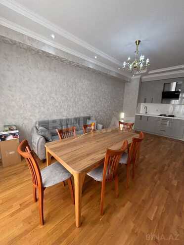 Сдаётся 3-комн. новостройка 100 м², м. Нефтчиляр, photo 1 from 14