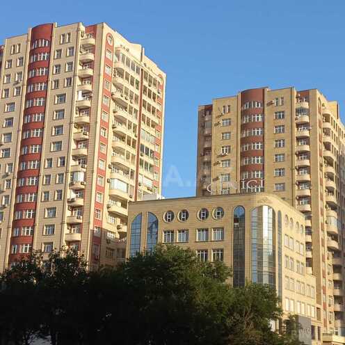 Продаётся 4-комн. новостройка 148 м², Ясамальский р., photo 1 from 30