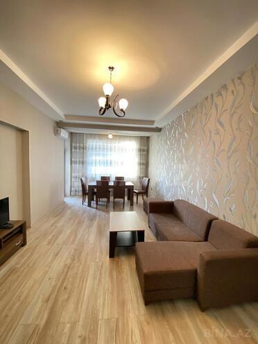 Сдаётся 3-комн. новостройка 110 м², м. Элмляр Академиясы, photo 3 from 16