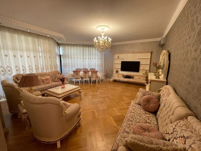 Сдаётся 4-комн. новостройка 200 м², м. Элмляр Академиясы, photo 1 from 32