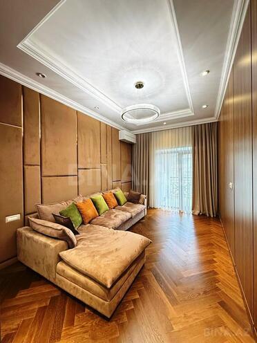 Satılır 7 otaqlı yeni tikili 285 m², 28 May m., photo 5 from 18