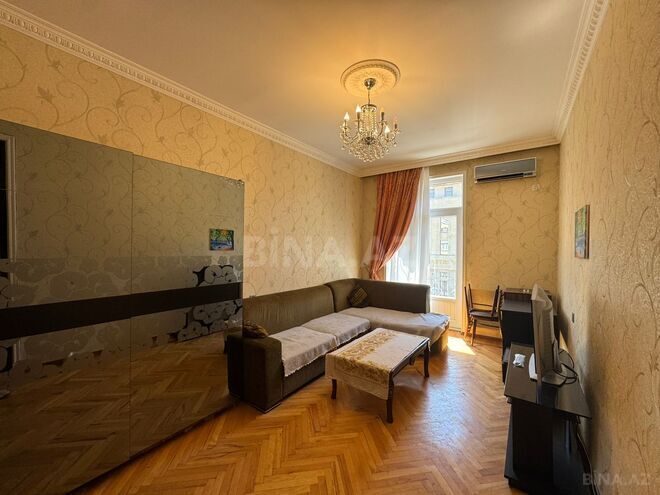 Сдаётся 2-комн. вторичка 65 м², м. Элмляр Академиясы, photo 3 from 11