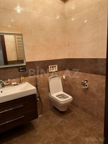 Satılır 4 otaqlı yeni tikili 190 m², 28 May m., photo 15 from 16