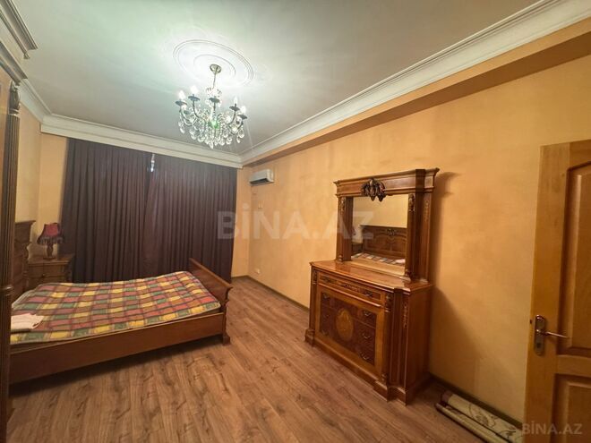 Сдаётся 3-комн. новостройка 155 м², м. Низами, photo 8 from 17