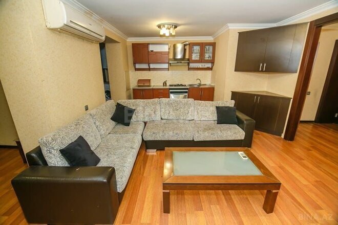 Сдаётся 3-комн. вторичка 80 м², м. Сахил, photo 5 from 11