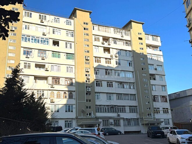 Продаётся 2-комн. вторичка 60 м², м. Кара Караев, photo 31 from 32