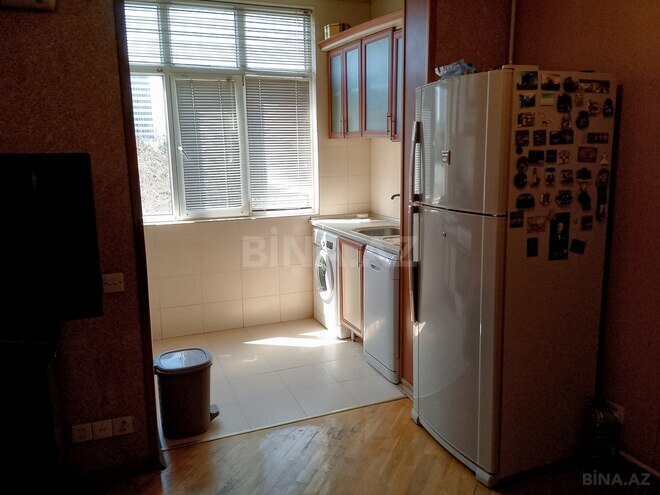 İcarəyə verilir 3 otaqlı köhnə tikili 80 m², 28 May m., photo 26 from 27