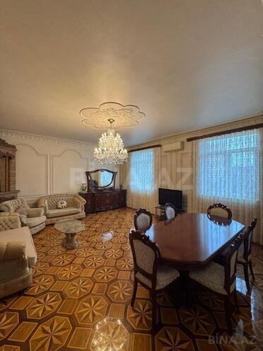 Satılır 5 otaqlı köhnə tikili 150 m², Elmlər Akademiyası m., photo 1 from 24