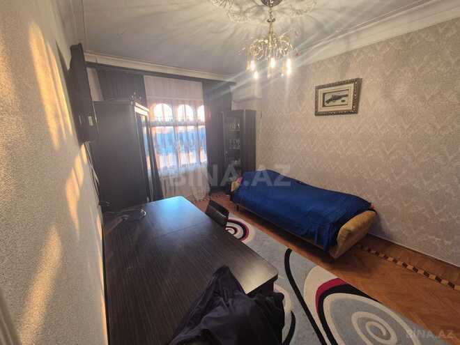 Продаётся 2-комн. вторичка 60 м², м. Ази Асланов, photo 1 from 14