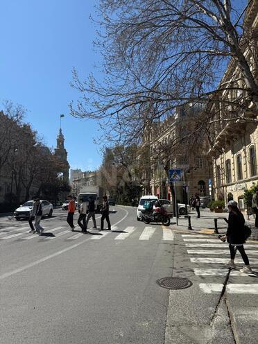 Satılır 5 otaqlı köhnə tikili 130 m², İçəri Şəhər m., photo 22 from 24