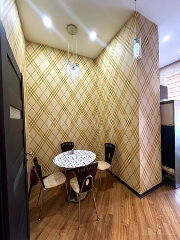 Сдаётся 3-комн. вторичка 120 м², м. Ичеришехер, photo 10 from 17