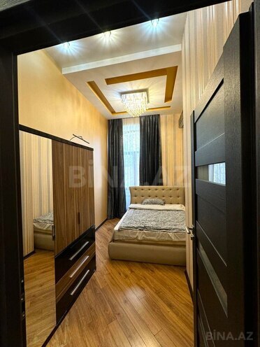 Сдаётся 3-комн. вторичка 120 м², м. Ичеришехер, photo 8 from 17