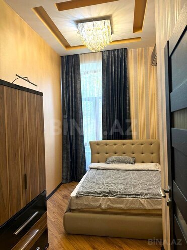 Сдаётся 3-комн. вторичка 120 м², м. Ичеришехер, photo 9 from 17