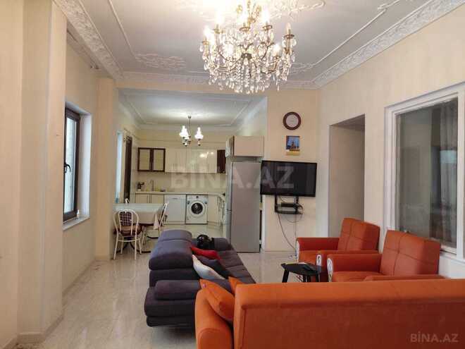 Satılır 7 otaqlı həyət evi/bağ evi 275 m², Şüvəlan q., photo 9 from 32
