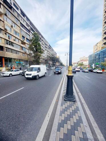 Satılır  obyekt 800 m², İnşaatçılar m., photo 9 from 12