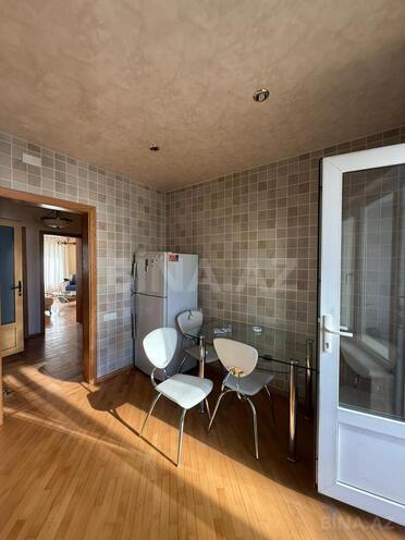 İcarəyə verilir 2 otaqlı köhnə tikili 65 m², 28 May m., photo 16 from 17