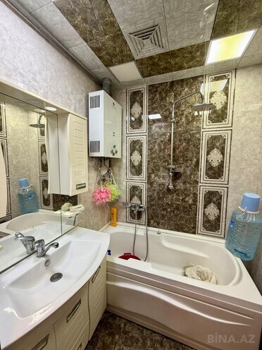 Продаётся 2-комн. вторичка 60 м², м. Халглар Достлугу, photo 17 from 18