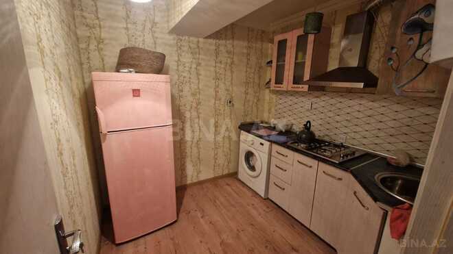 Продаётся 2-комн. вторичка 42 м², м. Низами, photo 18 from 23