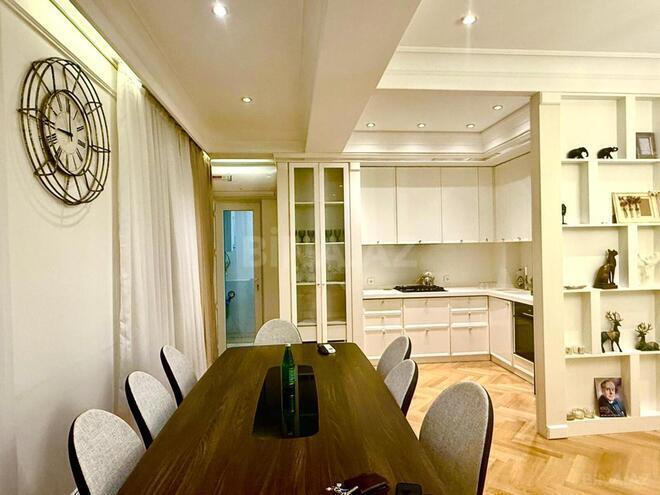 Продаётся 3-комн. новостройка 150 м², м. Кара Караев, photo 30 from 32