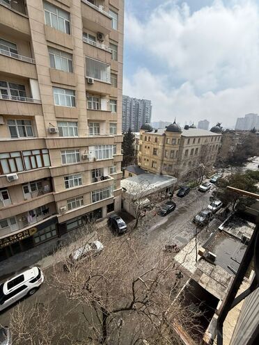 Продаётся 3-комн. вторичка 65 м², м. Иншаатчылар, photo 16 from 20