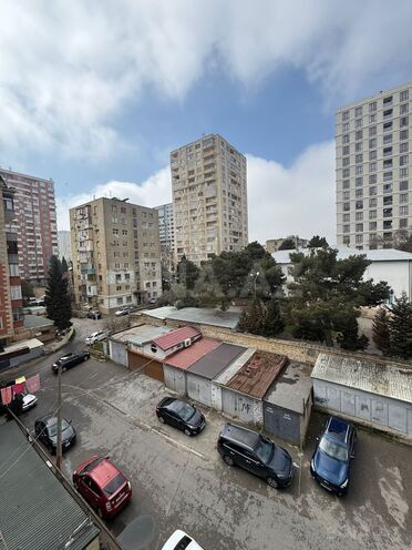 Продаётся 3-комн. вторичка 65 м², м. Иншаатчылар, photo 4 from 20