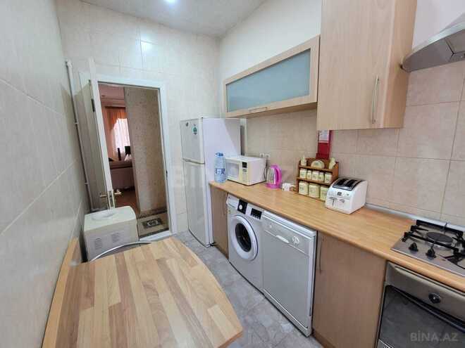 Satılır 2 otaqlı köhnə tikili 60 m², Sahil m., photo 7 from 11