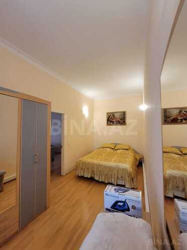 Satılır 2 otaqlı köhnə tikili 60 m², Sahil m., photo 9 from 11