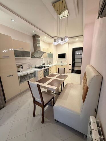 Продаётся 4-комн. новостройка 147 м², м. Элмляр Академиясы, photo 11 from 28