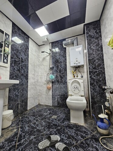 Satılır 3 otaqlı köhnə tikili 90 m², İnşaatçılar m., photo 9 from 14
