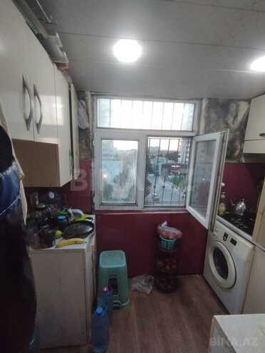 Satılır 2 otaqlı köhnə tikili 45 m², Qara Qarayev m., photo 4 from 16