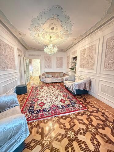 İcarəyə verilir 3 otaqlı köhnə tikili 85 m², Nərimanov r., photo 1 from 24