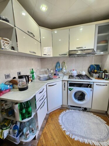 Satılır 3 otaqlı köhnə tikili 73 m², Nizami m., photo 11 from 13