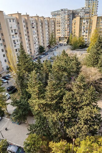 Satılır 4 otaqlı köhnə tikili 110 m², Xalqlar Dostluğu m., photo 14 from 16
