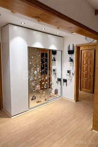 Satılır 4 otaqlı köhnə tikili 110 m², Xalqlar Dostluğu m., photo 12 from 16