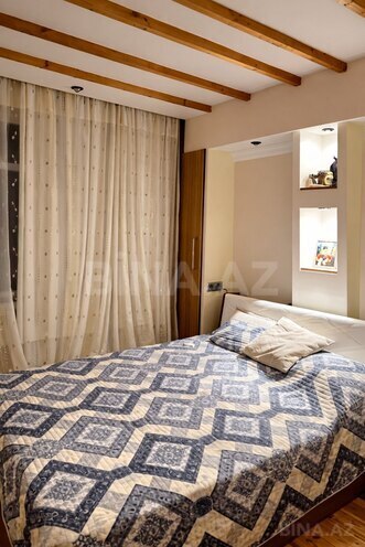 Satılır 4 otaqlı köhnə tikili 110 m², Xalqlar Dostluğu m., photo 6 from 16