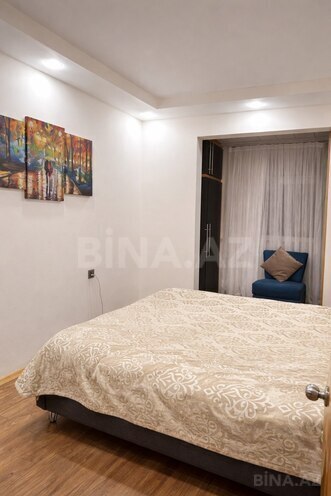 Satılır 4 otaqlı köhnə tikili 110 m², Xalqlar Dostluğu m., photo 4 from 16