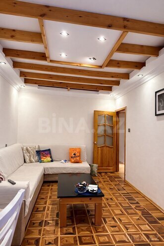 Satılır 4 otaqlı köhnə tikili 110 m², Xalqlar Dostluğu m., photo 3 from 16